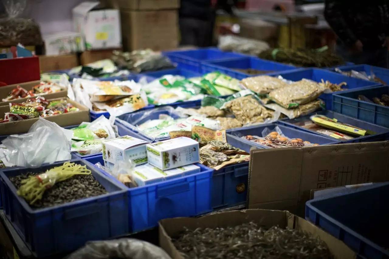 年貨第一彈:生猛海鮮來壓陣!